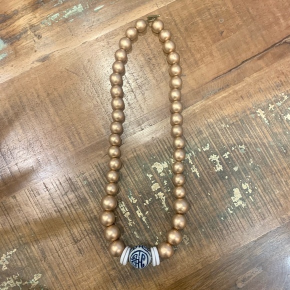 -🌾 Chinoiserie Beaded Necklace - Picture 2 of 4